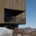 AUM山景木屋，哈萨克斯坦 / Arthur Kariev Architects