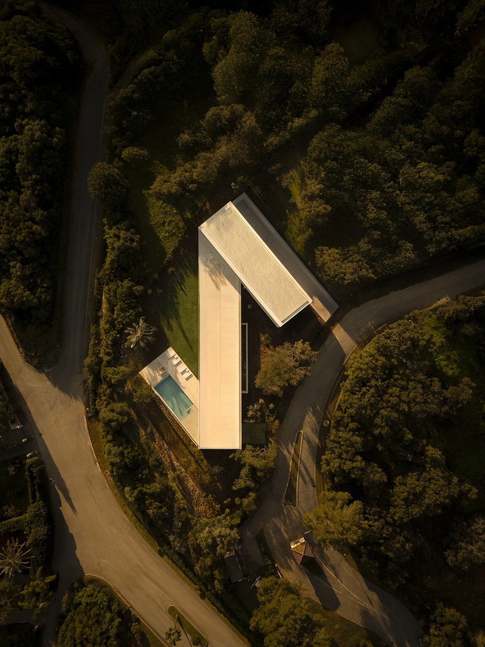 villa 95 in sotogrande by fran silvestre arquitectos