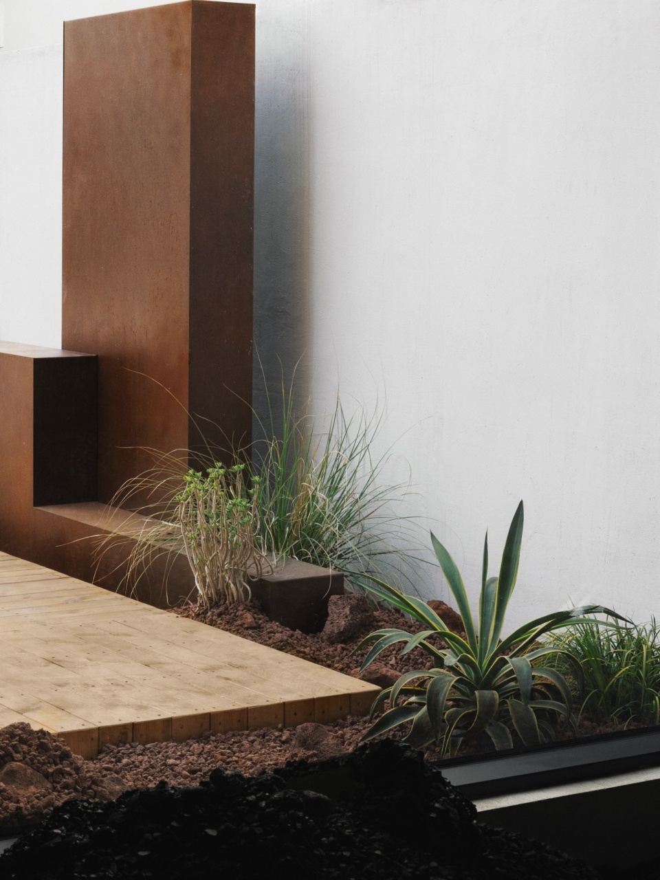 Arigatou Art Space by NOTHING DESIGN