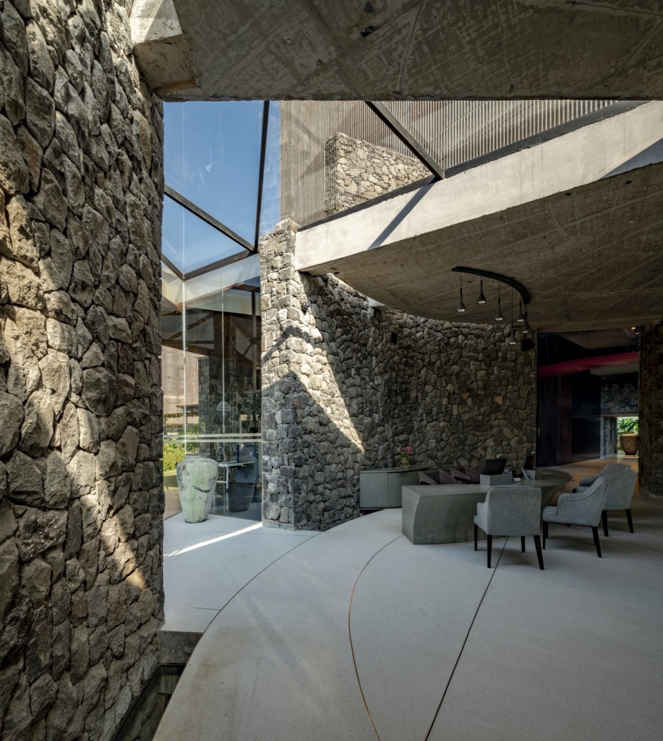 Radisson Resort Spa by Malik Architecture