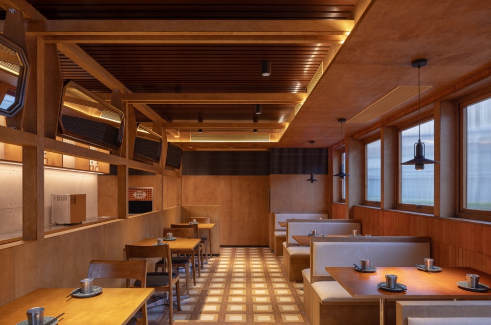 一楼餐区部分 First floor dining area©黑水
