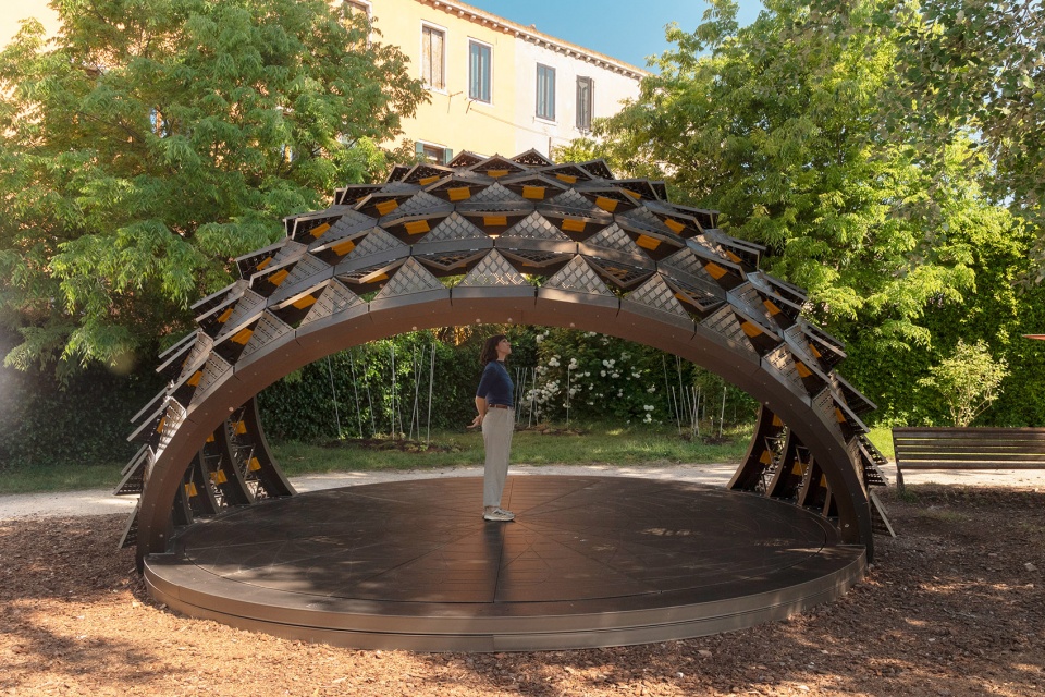 sombra pavilion by mvrdv