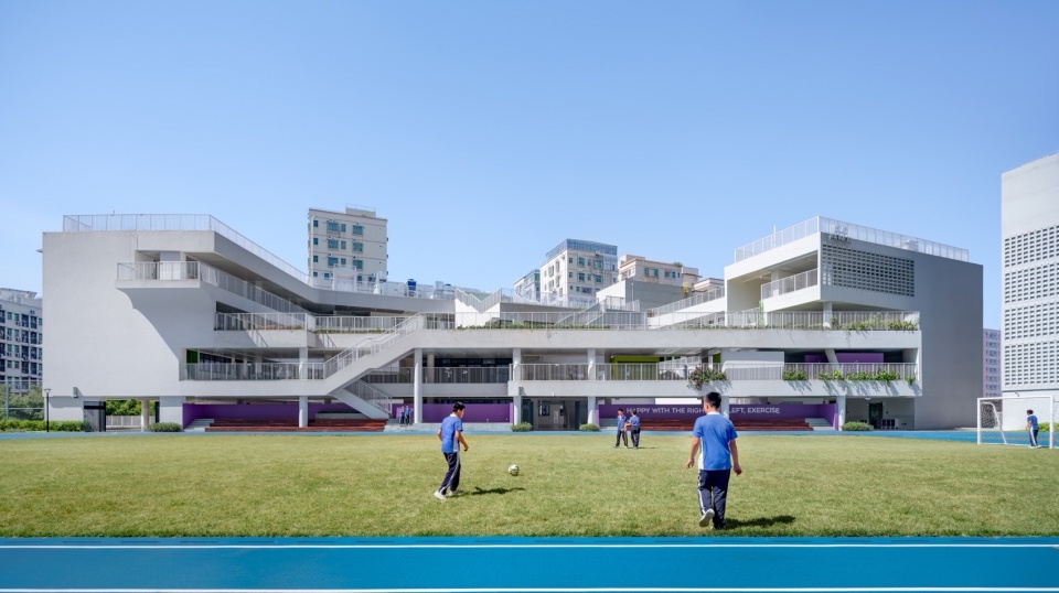 The Minzhi Campus of Shenzhen Longhua Senior High School Education Group by Yuanism Architects SUIADR