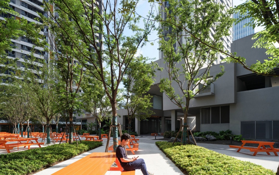 U Community Landscape by BAM