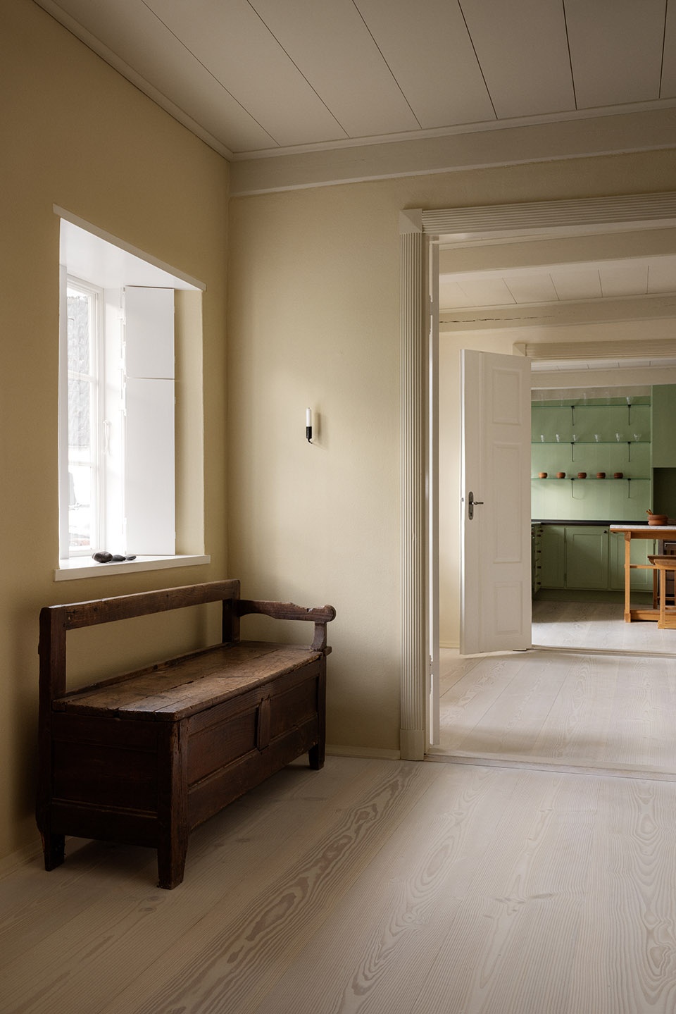 dinesen county house by mentze ottenstein