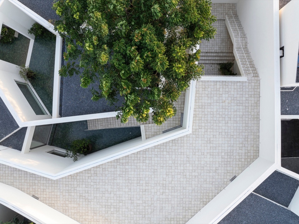Su Yuan House and Garden by Atelier Deshaus