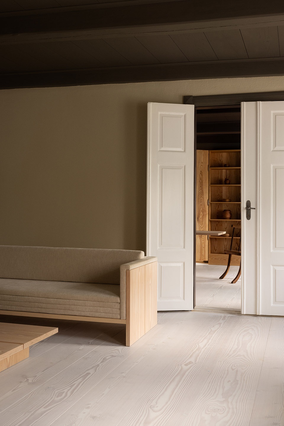 dinesen county house by mentze ottenstein