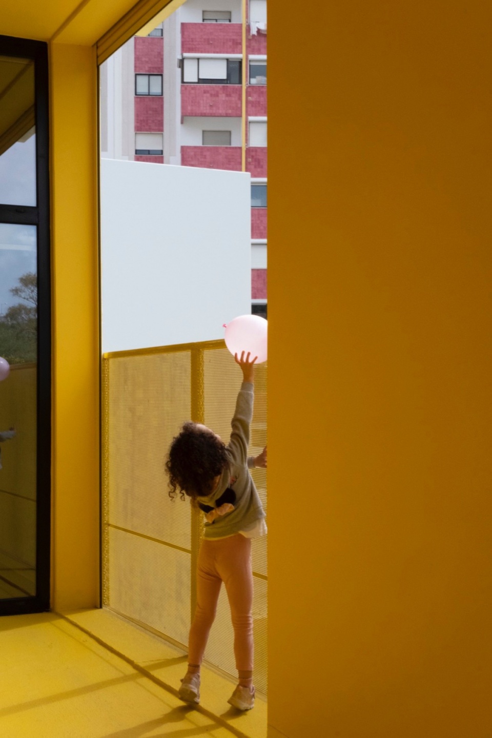 4 Modular Kindergartens in Lisbon by SUMMARY