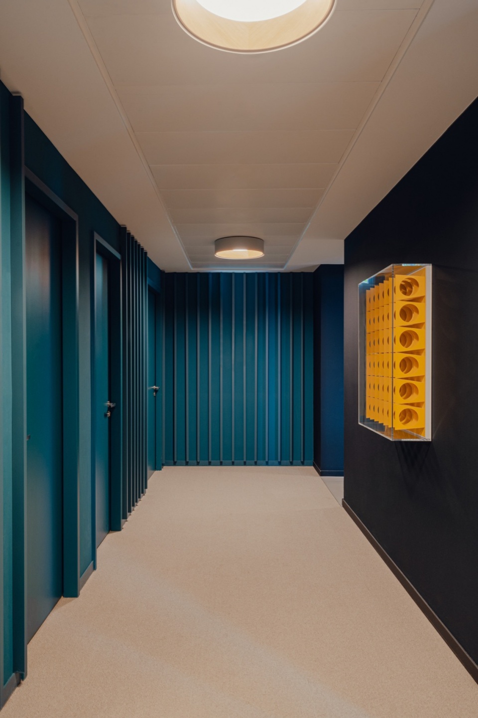 Freshfields Bruckhaus Deringe office by Kinzo