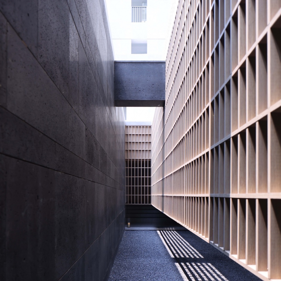 Entrance Lobby of Aranya by SHISUO design