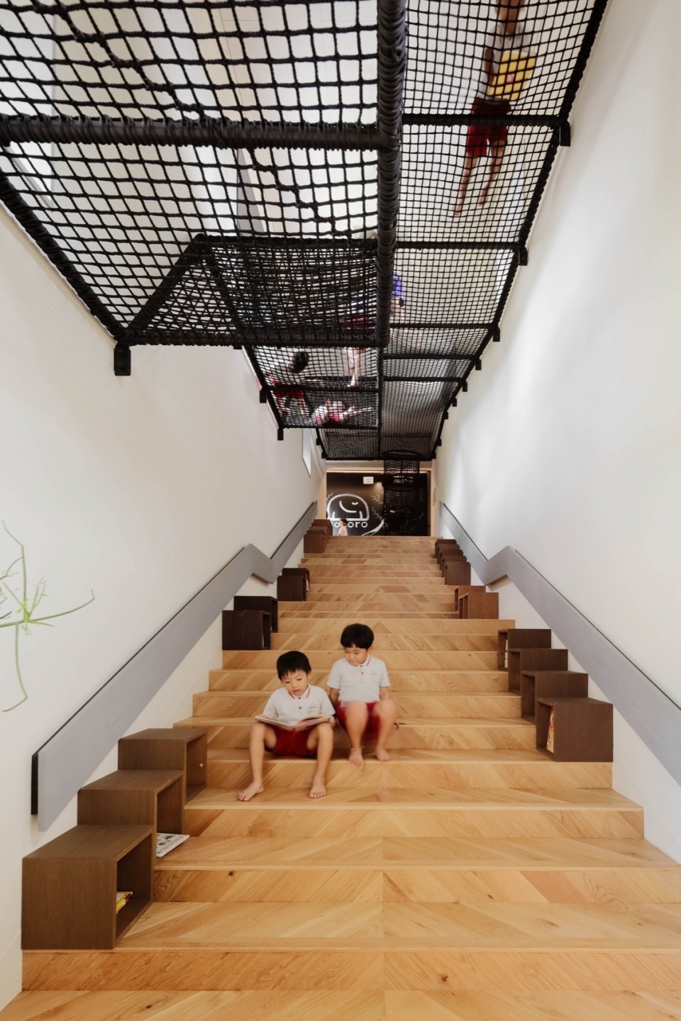 FK Kindergarten and Nursery by HIBINOSEKKEI Youji no Shiro KIDS DESIGN LABO