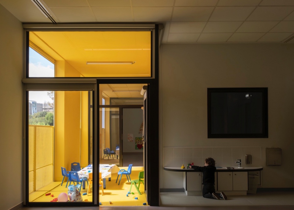 4 Modular Kindergartens in Lisbon by SUMMARY