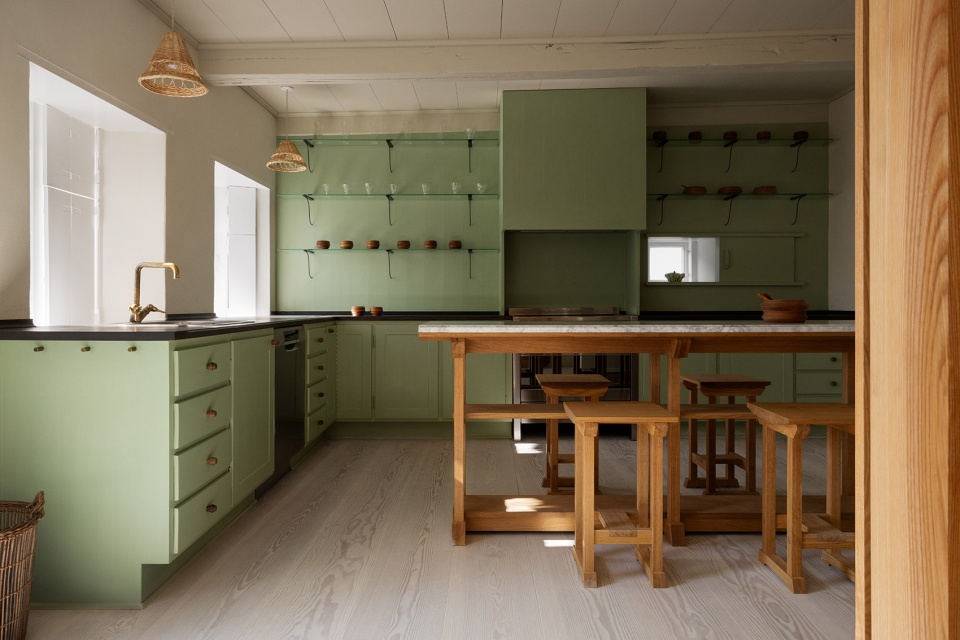 dinesen county house by mentze ottenstein