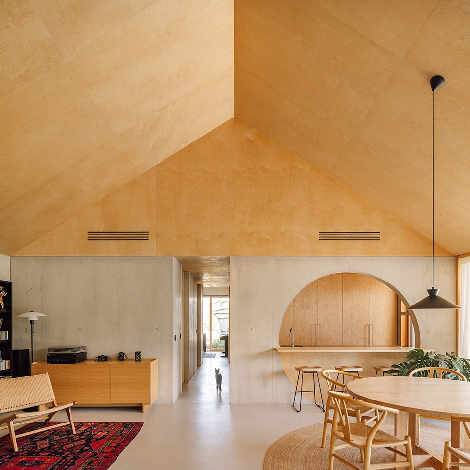 house in serra do louro by joao completo cimbre