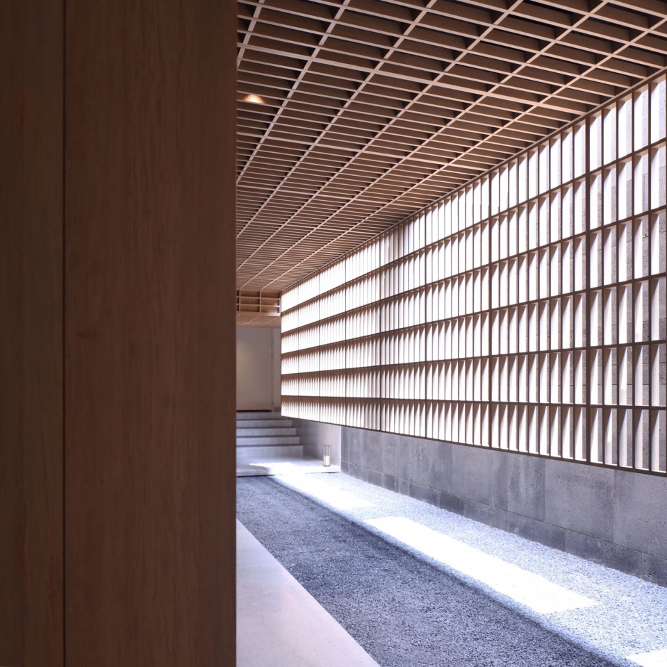 Entrance Lobby of Aranya by SHISUO design