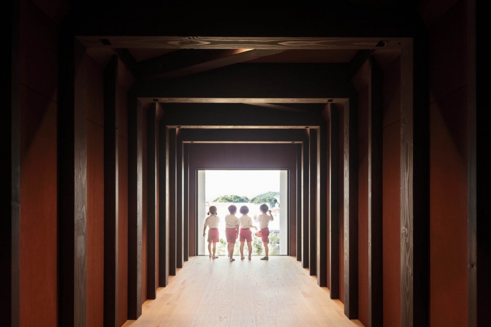 FK Kindergarten and Nursery by HIBINOSEKKEI Youji no Shiro KIDS DESIGN LABO