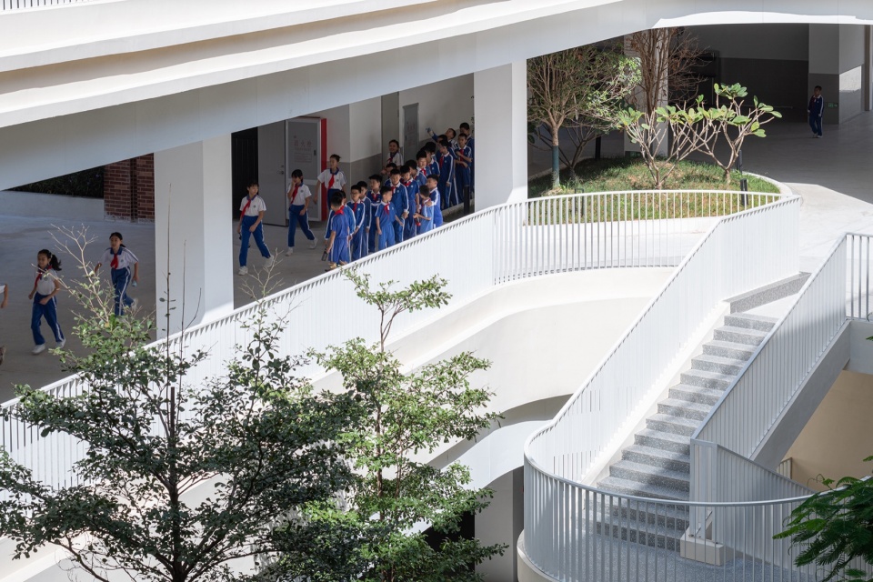 Shenzhen Middle School Guangming Science City School by Atelier Global