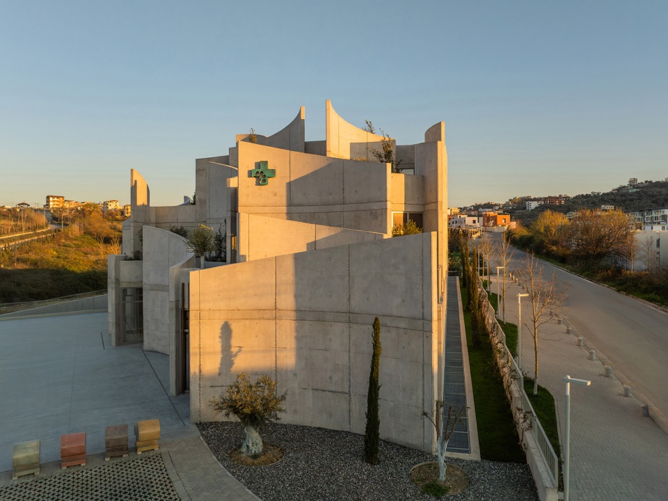 veterinary hospital by davide macullo architects