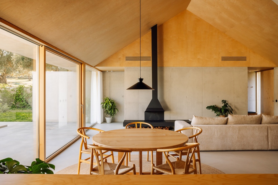 house in serra do louro by joao completo cimbre