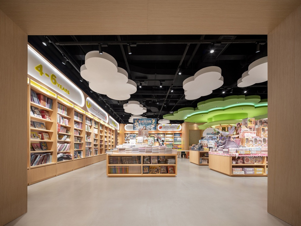 i reading at dayun tiandi branch shenzhen by moc design