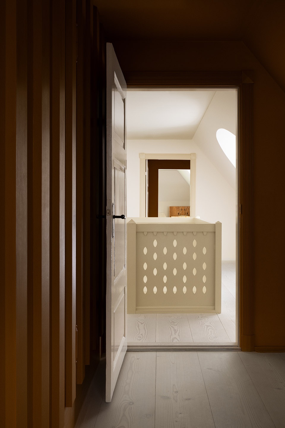 dinesen county house by mentze ottenstein