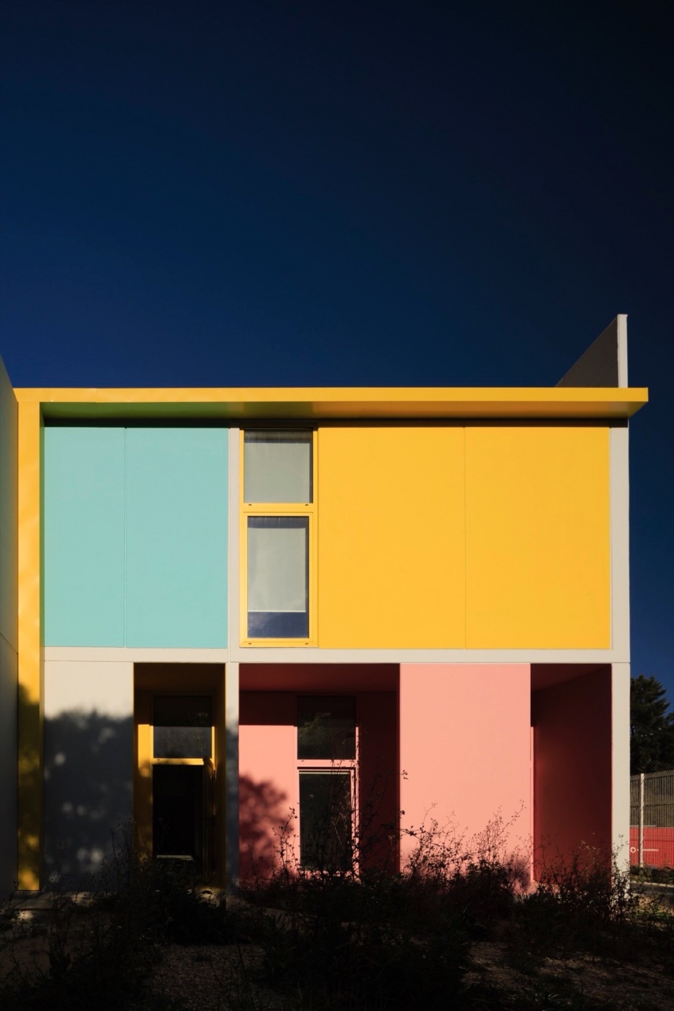 4 Modular Kindergartens in Lisbon by SUMMARY