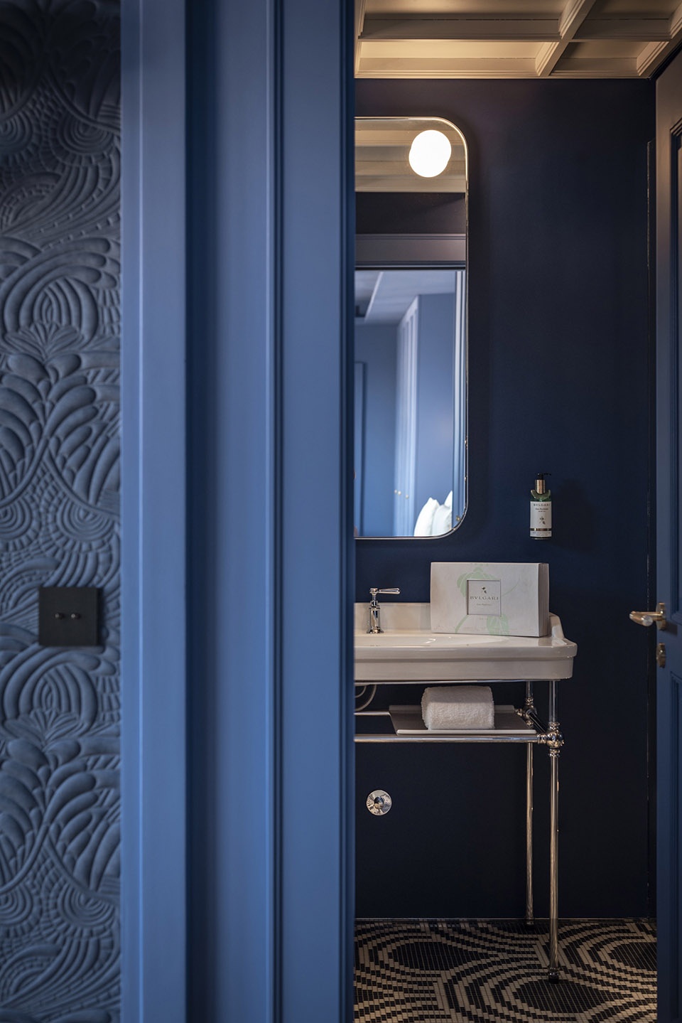 art legacy hotel by rebelo de andrade