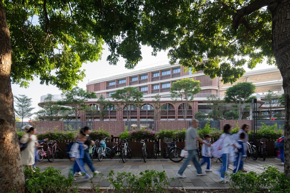 Shenzhen Middle School Guangming Science City School by Atelier Global