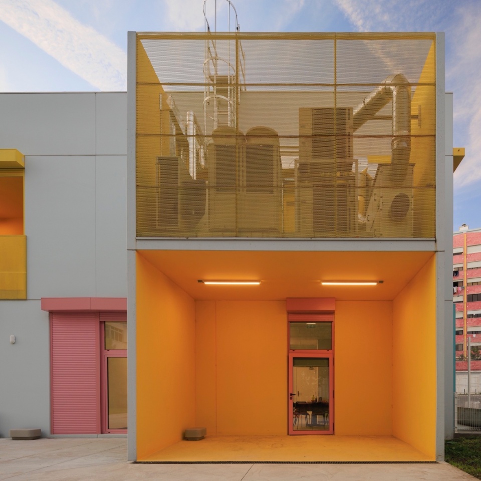 4 Modular Kindergartens in Lisbon by SUMMARY