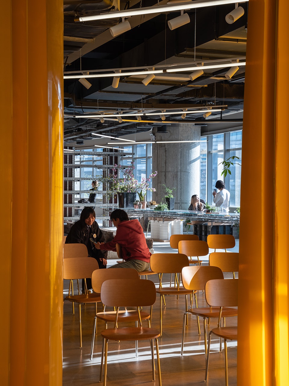 889glo art space by spactrum