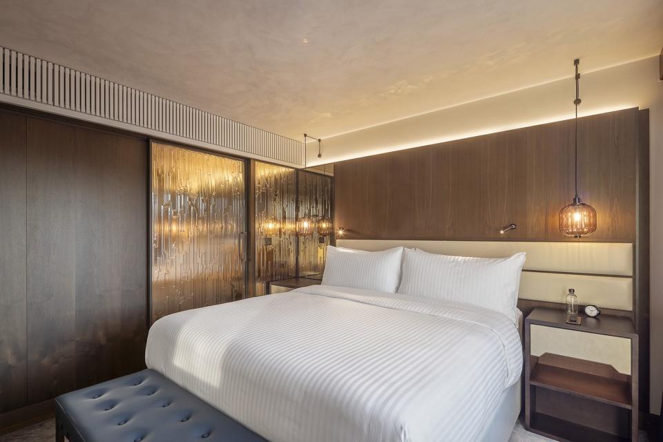 fairmont golden prague glass wall by lasvit