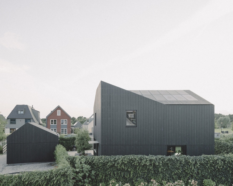 foxhole by studio vincent architecture