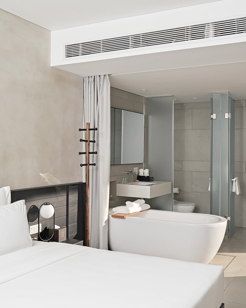 triple e hotel by taa design