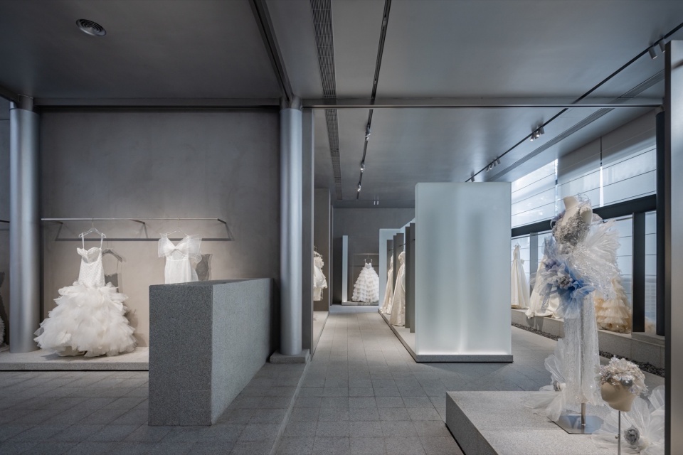 AVIVA DALI Consciousness Theatre by Reborn Design