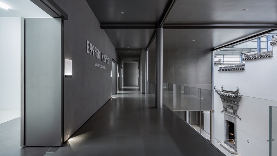 AVIVA DALI Consciousness Theatre by Reborn Design