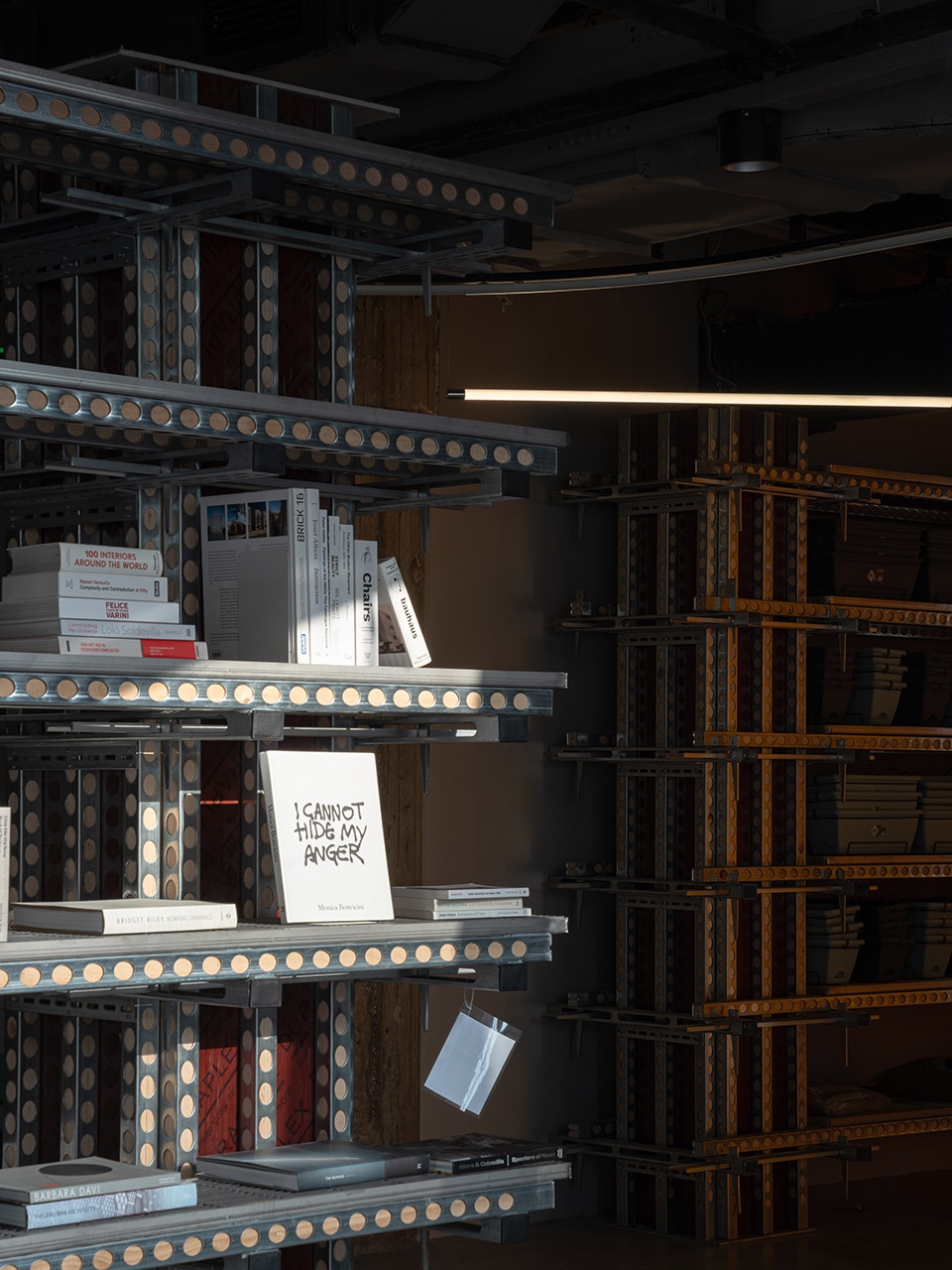 889glo art space by spactrum