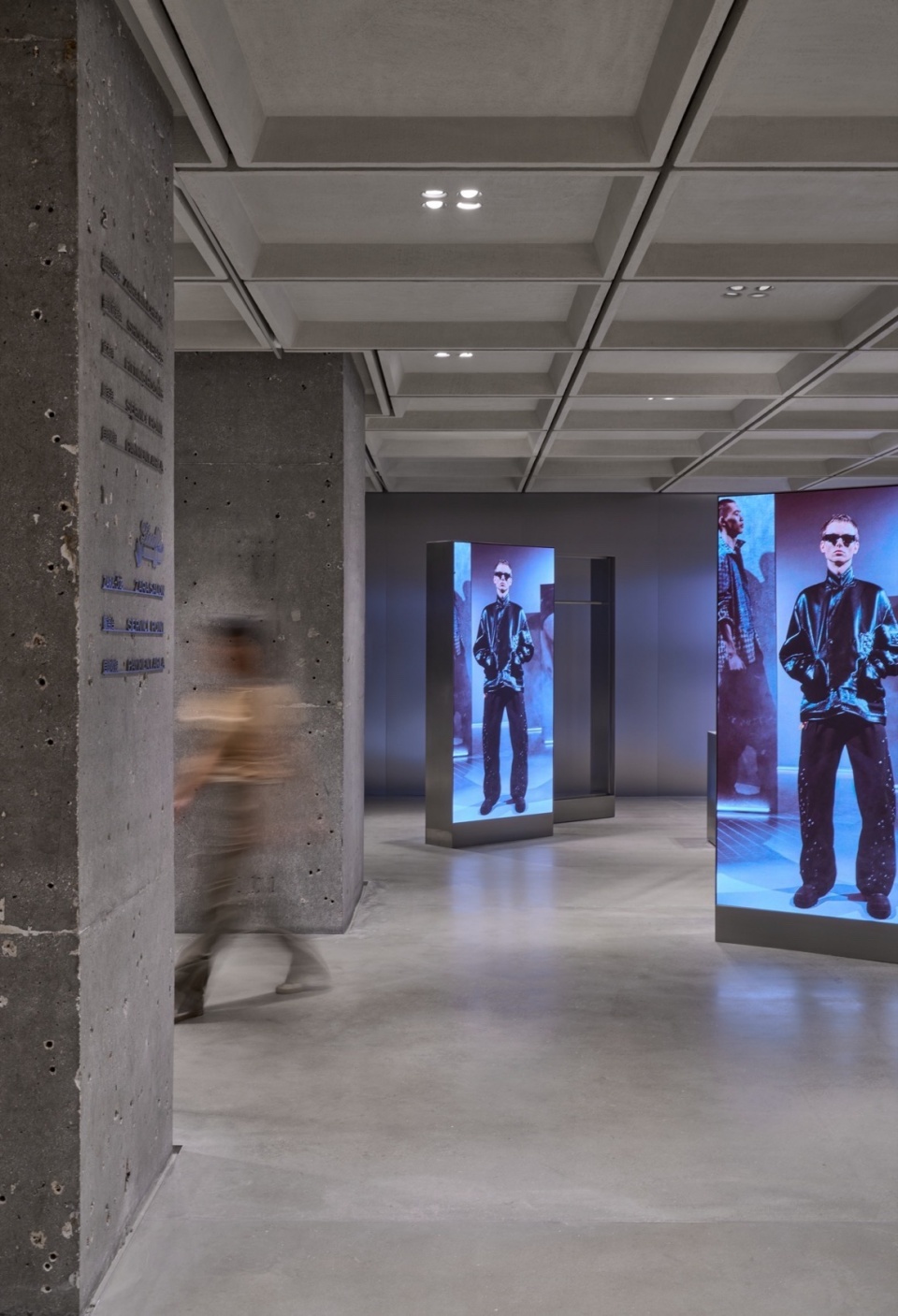 ZARA Nanjing Xinjiekou Flagship Store by AIM Architecture