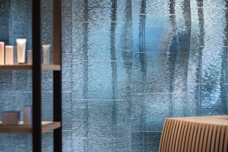 fairmont golden prague glass wall by lasvit