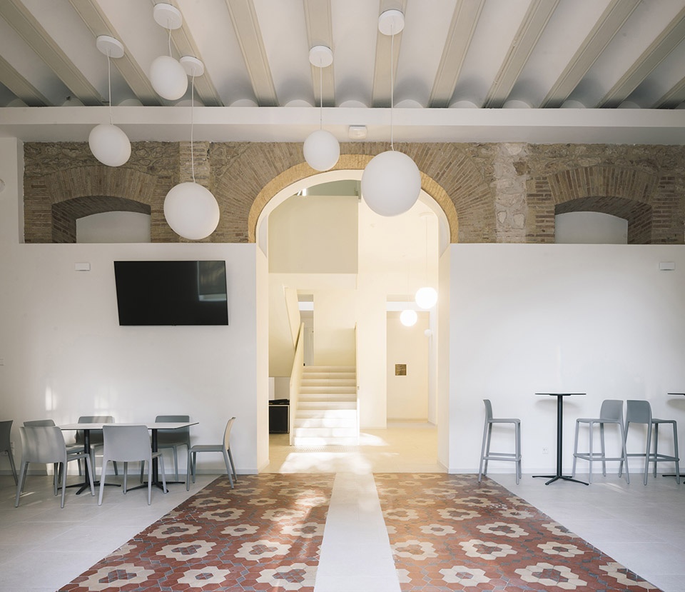 universidad europea turia campus by ramon esteve estudio