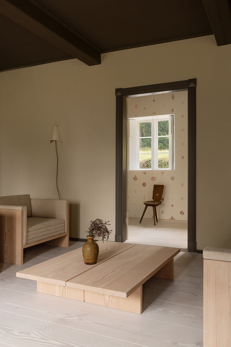 dinesen county house by mentze ottenstein