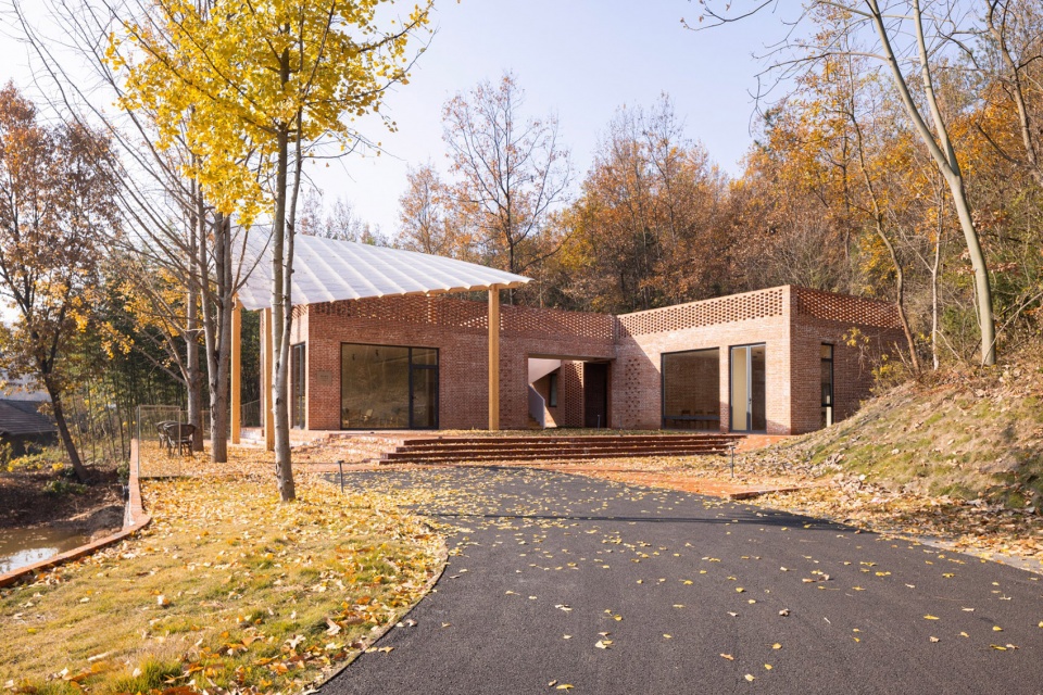 sui county hemei center by upa architects
