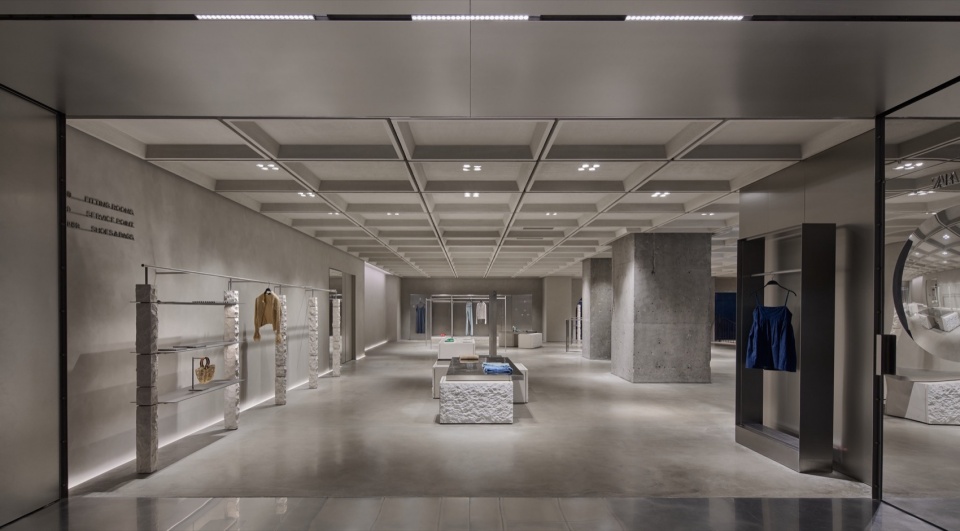 ZARA Nanjing Xinjiekou Flagship Store by AIM Architecture