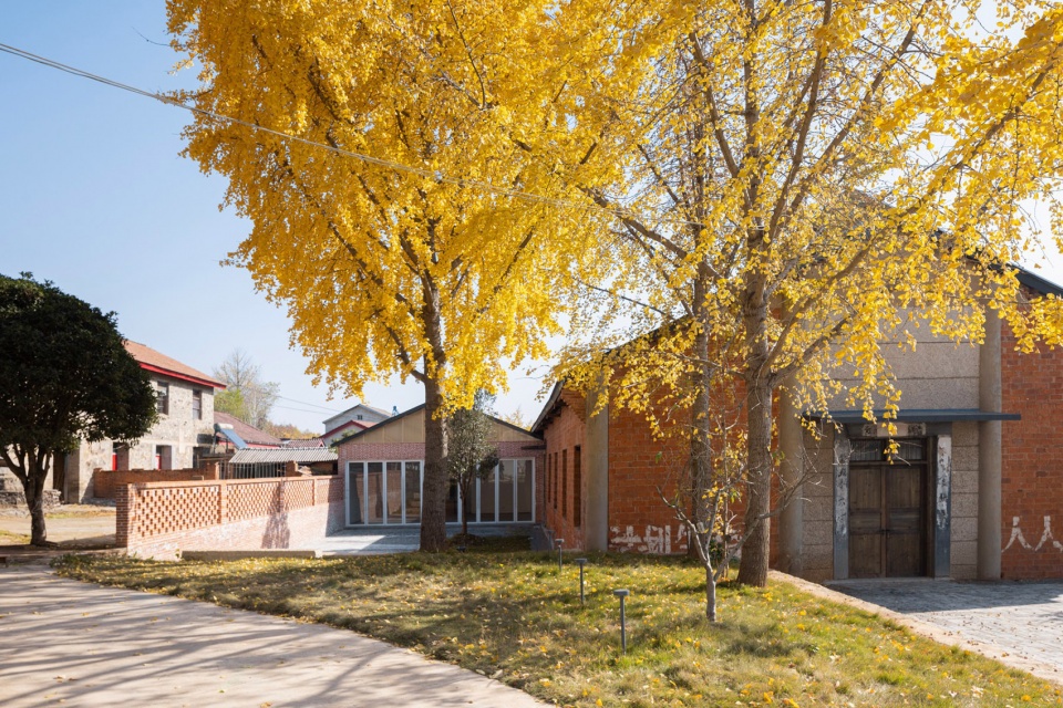 sui county hemei center by upa architects