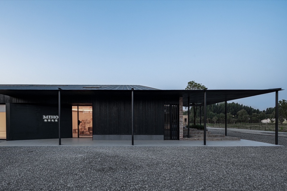 miho auditorium by xl design atelier