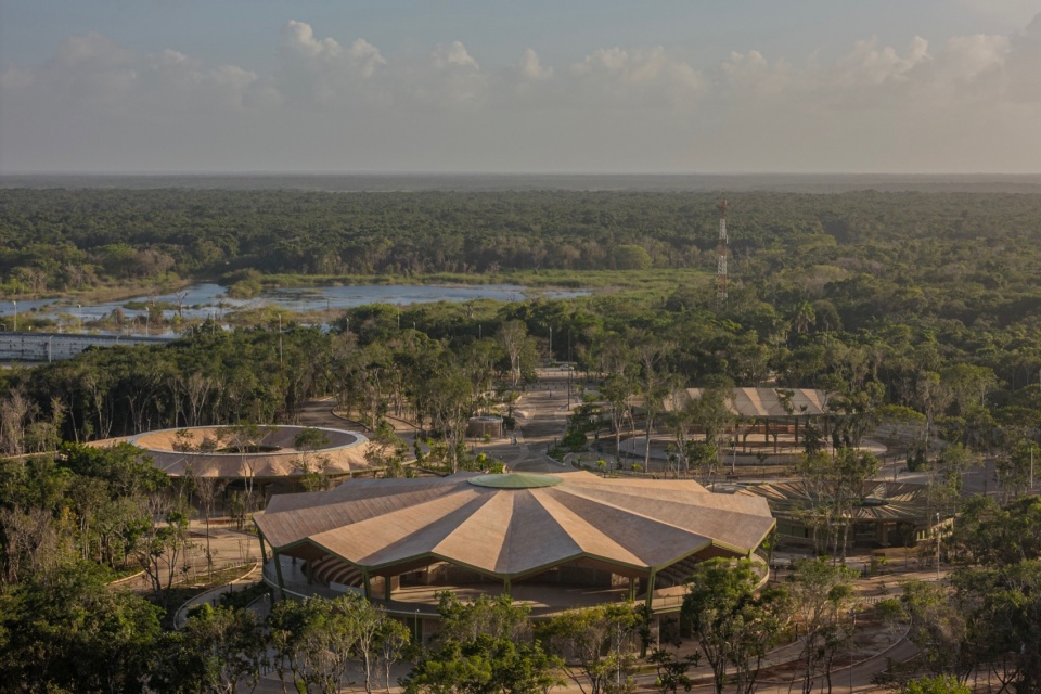 Parque Quintana Roo by AIDIA STUDIO
