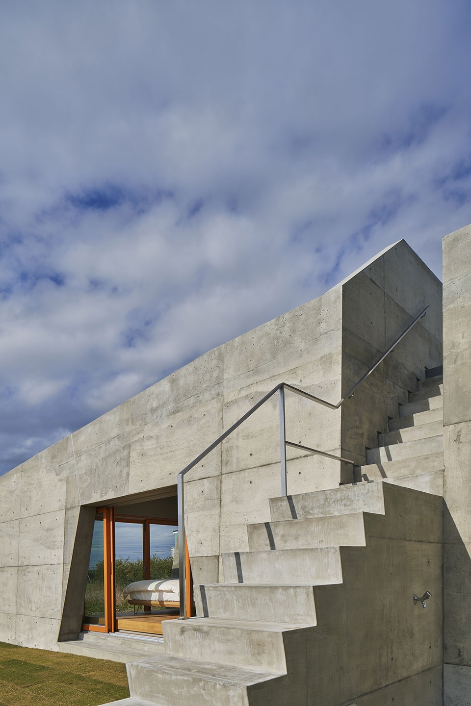 isumi villa by takeshi hosaka architects