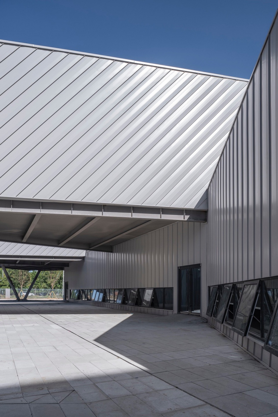 Yue Art Museum Yue Equestrian Hall by CU Office
