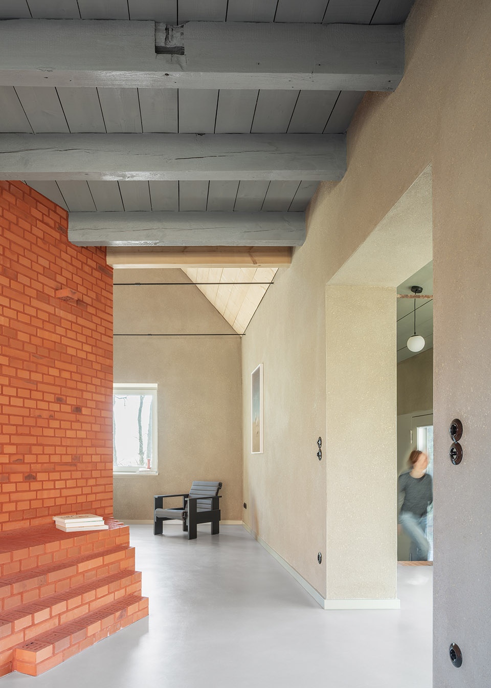 conversion of a settlers house by klopfel zeimer architekten
