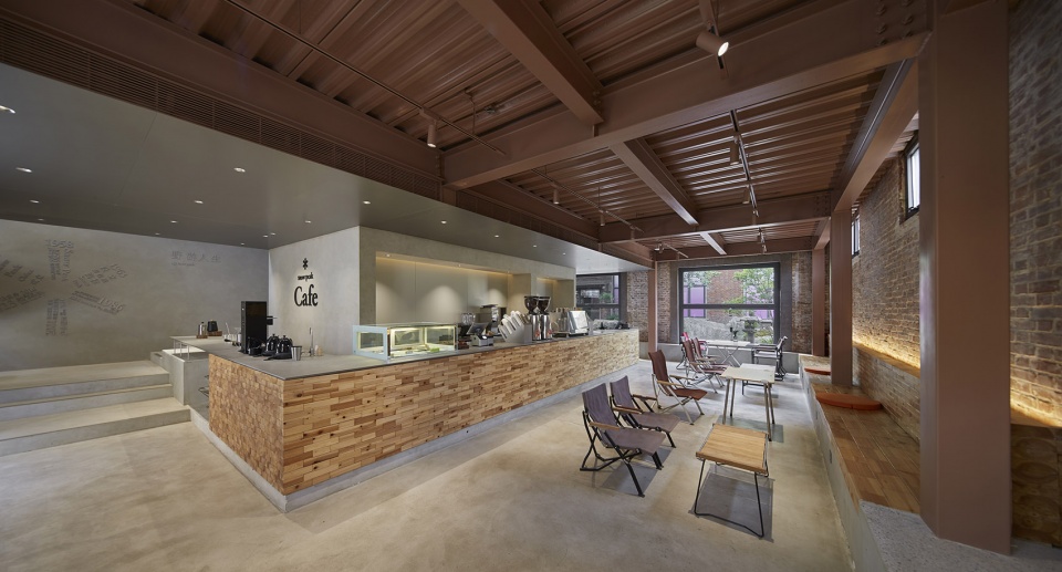 snow peak cafe matro luxury center by kiki arch