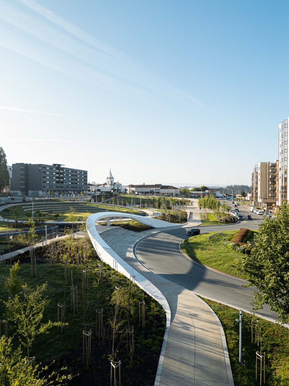 Parque Urbano Gondomar by PAULO MERLINI architects